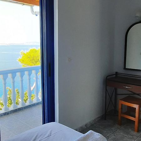 Villa Bella Vista Marathiás 객실 사진